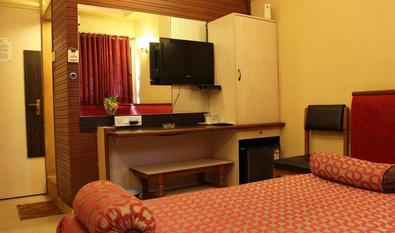 Hotel Siddhartha Mumbai Eksteriør bilde